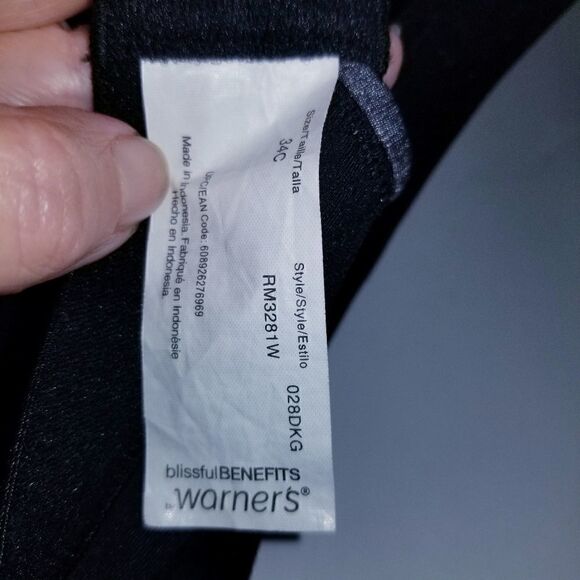 đŠBlissfulâBENEFITSâ
byâWARNER'SÂ 34âC. - Picture 2 of 3